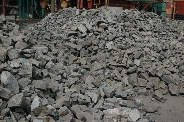The application status of coal based kaolin in various industrial fields